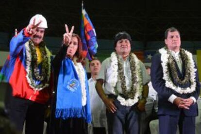 From left to right: Maduro, Fernández, Morales and Correa, during an emergency meeting in Cochambamba in support of Bolivia.