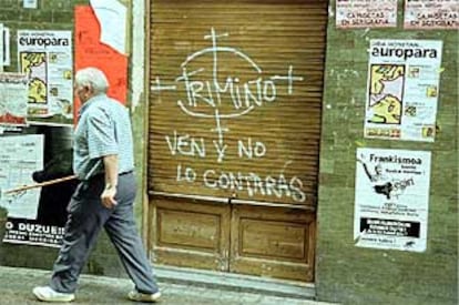 Pintada en una calle de Rentería contra el concejal del PP José María Trimiño.