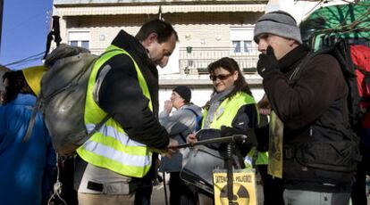 Vecinos de Yebra se preparan para participar en la marcha contra el Almacén Nuclear