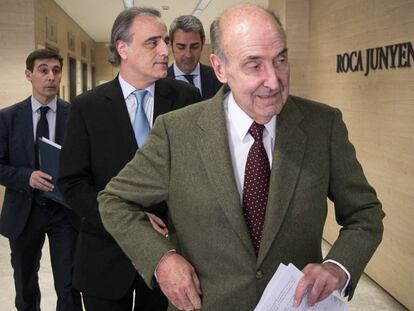 Molins, detr&aacute;s de Miquel Roca, abogados de la Infanta Cristina.