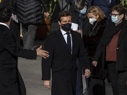 El presidente del PP, Pablo Casado, a su llegada al acto institucional celebrado en el Congreso, este lunes.