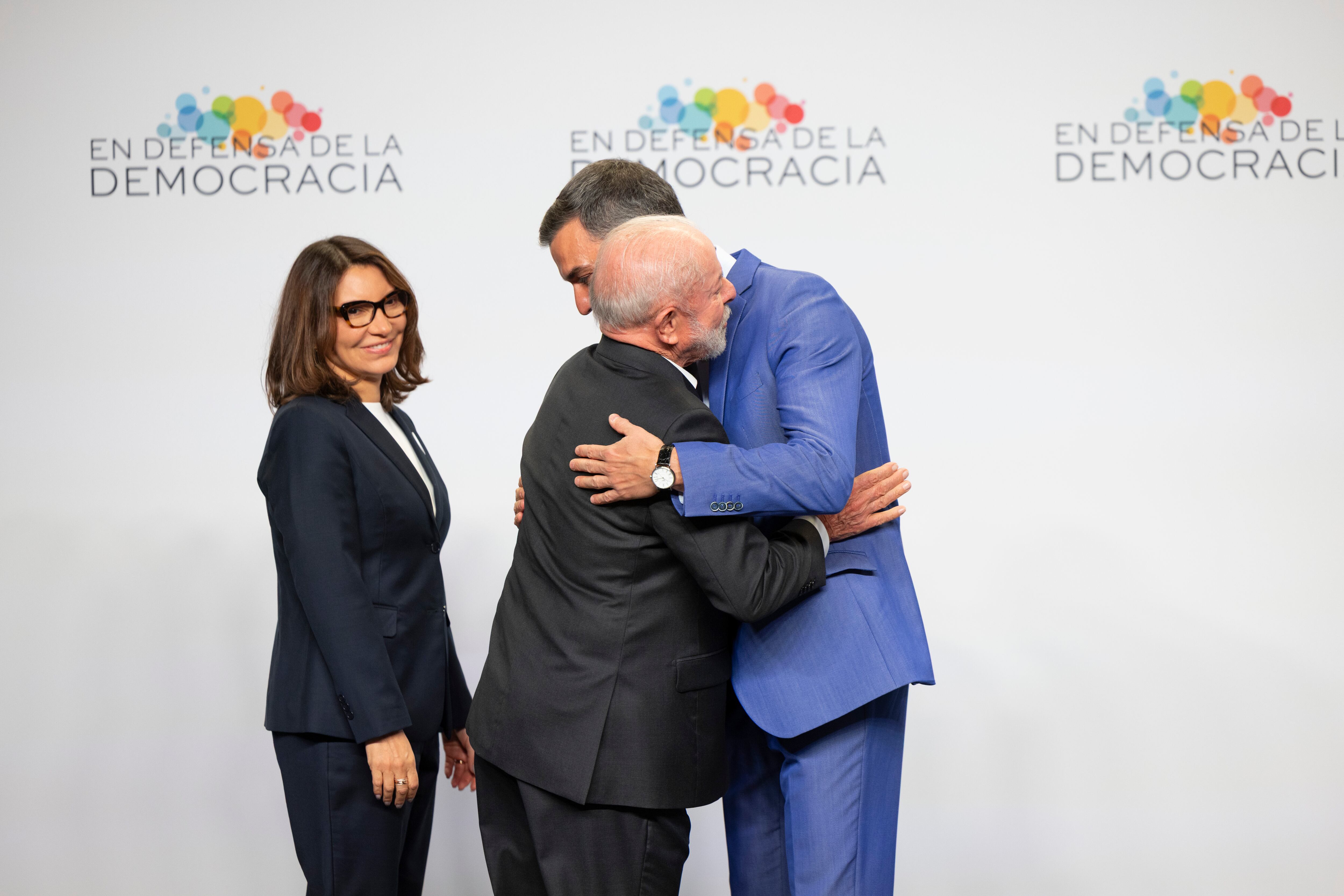 Sánchez reivindica la unidad progresista frente a Trump: “No hay que dar la democracia por sentada”
