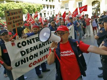 Unas 200 personas participaron en la manifestación de Unión Naval.
