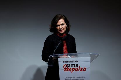 La vicepresidenta del gobierno Carmen Calvo, este miércoles en la inauguración de la I Jornada de CIMA IMPULSA, (Asociación de Mujeres Cineastas y Medios Audiovisuales), sobre 'El papel de la mujer en la producción de contenidos', en el Museo Nacional Centro de Arte Reina Sofía.