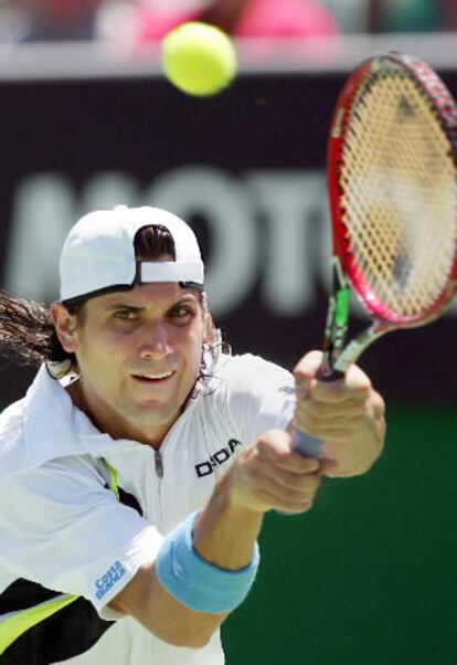 El español David Ferrer durante su partido ante el croata Ancic