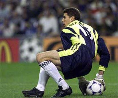 Bizarri, cuando aún militaba en el Real Madrid, en un partido contra el Oporto.