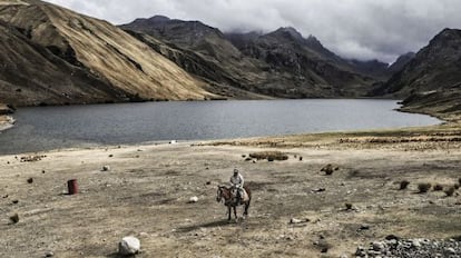 Las lagunas glaciares han sido drenadas por años, para evitar desastres. Pero en los últimos años se ha puesto en valor su potencial hidroeléctrico.