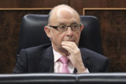 El ministro de Hacienda y Administraciones P&uacute;blicas, Crist&oacute;bal Montoro, en el Congreso de los Diputados. 