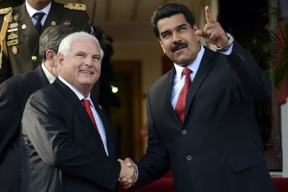 El presidente de Venezuela, Nicolás Maduro, y su homólogo panameño, Ricardo Matinelli.