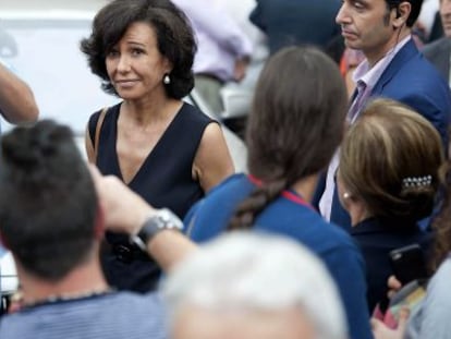 Ana Botín, a la llegada al funeral por su padre en Santander.