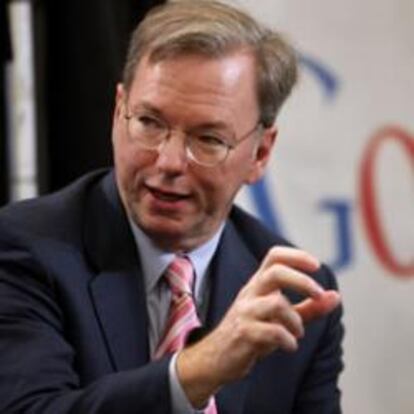 El consejero delegado de Google, Eric Schmidt, y Larry Page, uno de los fundadores del buscador