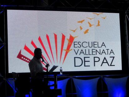 Escenario y presentaci&oacute;n de la Primera Escuela de Paz abierta en Valledupar (Colombia) 