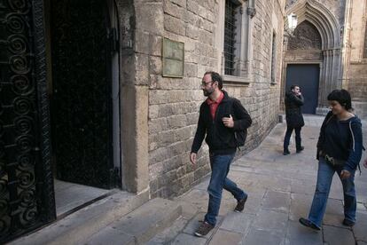 Benet Salellas i Anna Gabriel entren a la Generalitat per negociar amb Mas.