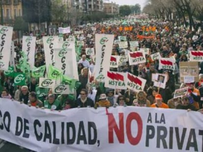 Manifestación de funcionarios contra la reordenación del sector público.