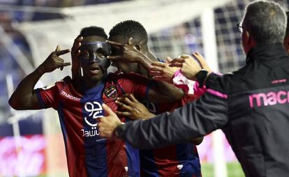 Boateng celebra el gol del triunfo del Levante en la última jornada.