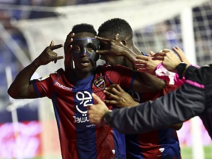 Boateng celebra el gol del triunfo del Levante en la última jornada.