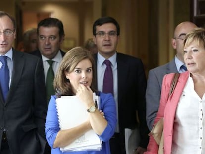 S&aacute;enz de Santamar&iacute;a, en la reuni&oacute;n del grupo parlamentario popular.