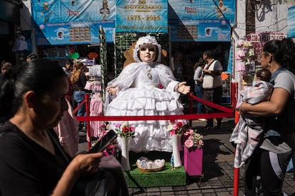 Niño Dios en la calle de Talavera en Ciudad de México, el 31 de enero.