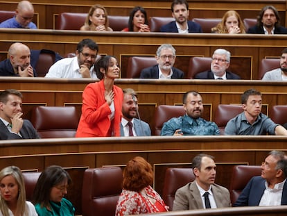 La diputada de Sumar Tesh Sidi, que no ha sido nombrada por error este jueves en el Congreso, durante la sesión constitutiva de las Cortes Generales de la XV Legislatura.