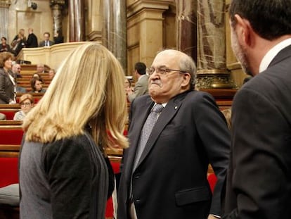 Andreu Mas-Colell, consejero de Economia, junto a la vicepresidenta Joana Ortega y el consejero Ramon Espadaler en un momento del pleno.