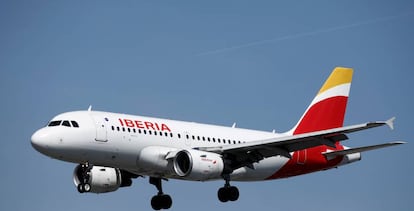 Un avión de Iberia, del grupo IAG. 