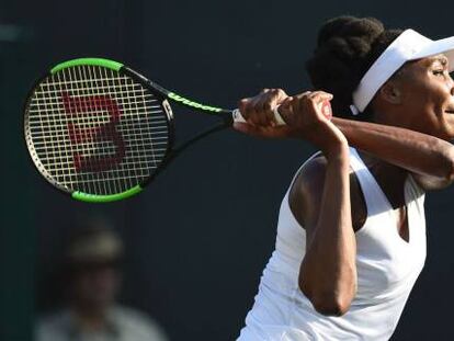 Venus Williams y Garbiñe Muguruza, en Wimbledon.