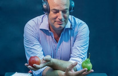 Spence dirige un equipo en el laboratorio Crossmodal Research de la Universidad de Oxford integrado por profesionales de la psicología, la neurociencia, el marketing y la cocina.