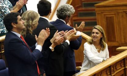 Cospedal es aplaudida en el pleno sobre el estado de la Región en Las Cortes de Castilla La Mancha.