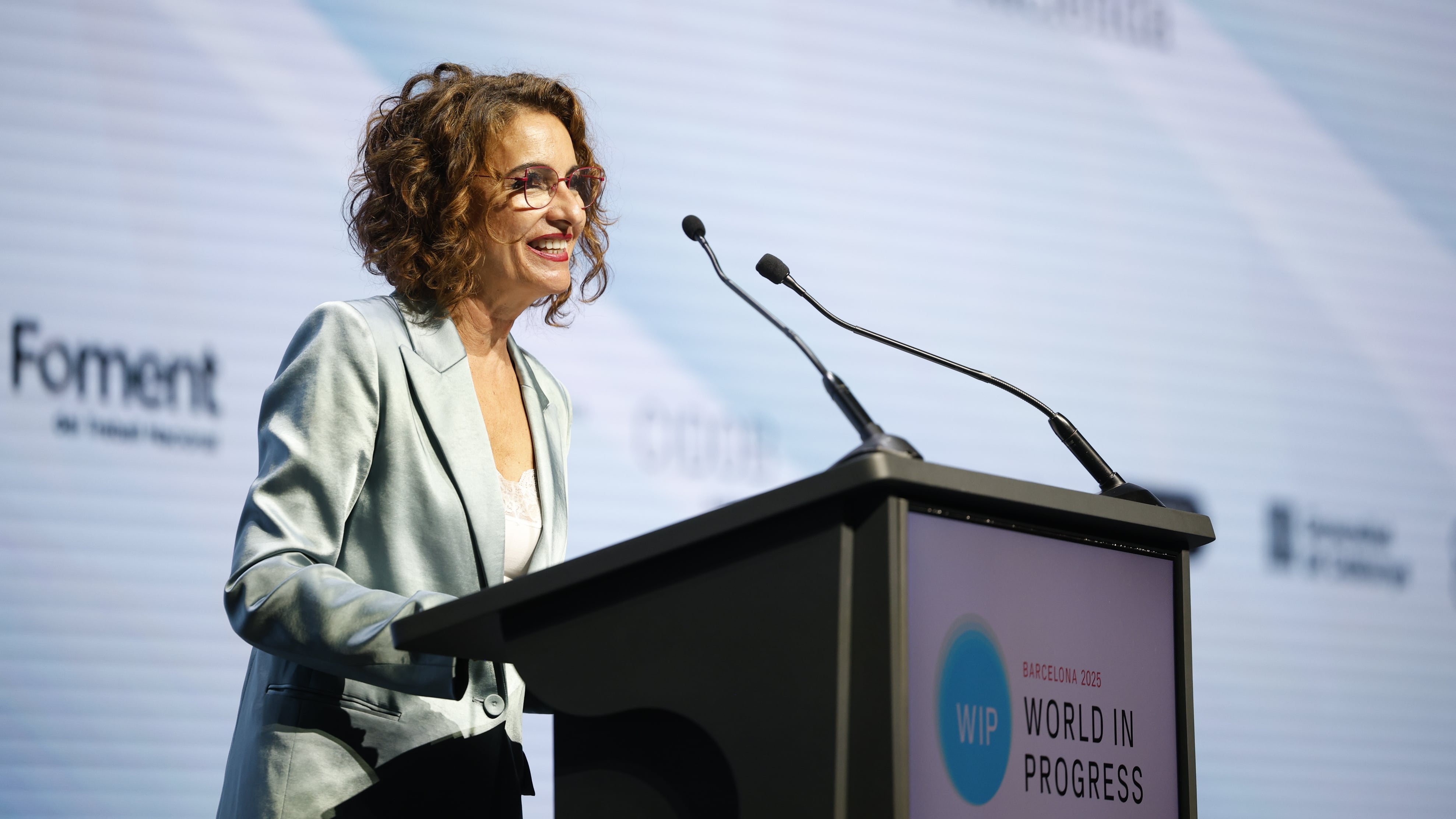 La ministra de Hacienda presentará el techo de gasto “en unos días” y pide apoyo para los Presupuestos