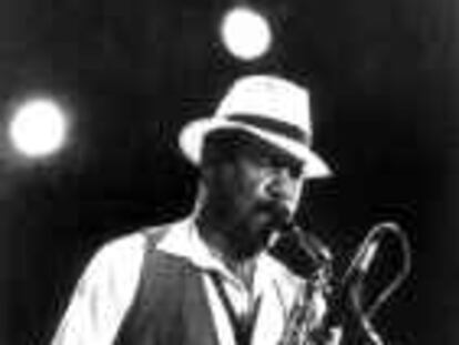 B SIN Nº NI FECHA- REPRO- SONNY FORTUNE, MUSICO.