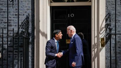 Rishi Sunak and Joe Biden outside 10 Downing Street on Monday.