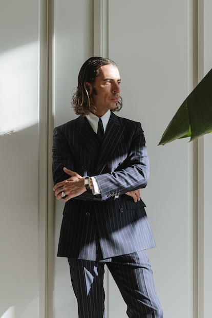 El diseñador y artista Jorge Parra, miembro del jurado de los Premios ICON de Fragancias Masculinas.