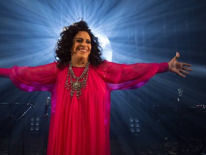 Gal Costa, durante a gravação do DVD 'A Pele do Futuro'.