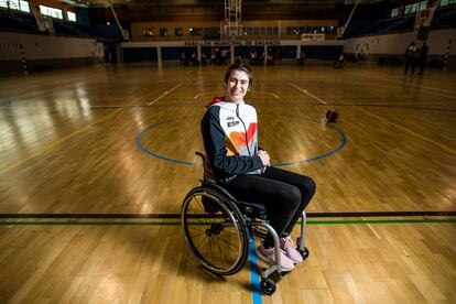 Agurtzane Egiluz durante un entrenamiento de la selección española de baloncesto en silla de ruedas en Daganzo (Madrid).