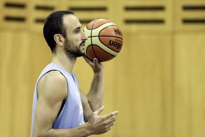 Ginóbili, en un entrenamiento.