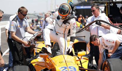 Fernando Alonso, durante la sesión entrenamientos libres.