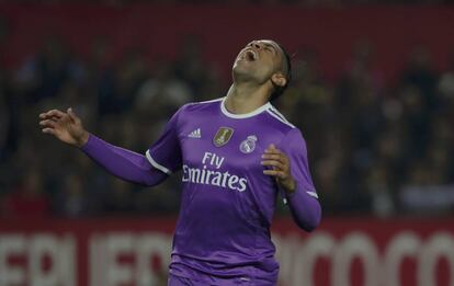 Mariano se lamenta en el partido de Copa ante el Sevilla.