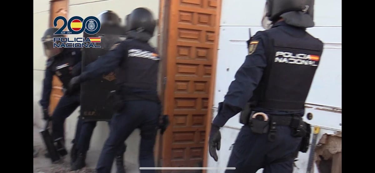 Downfall of El Bola's Drug Empire: The Third Generation of Los Gordos Clan in Cañada Real