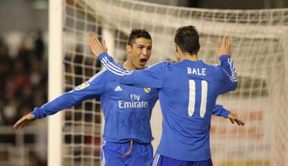 Cristiano y Bale celebran el tercer gol del Madrid.