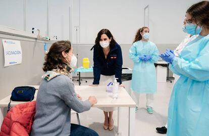 Díaz Ayuso, en una visita al Hospital Enfermera Isabel Zendal.