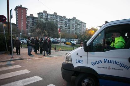 El servicio de retirada del coche con gr&uacute;a municipal cuesta 148 euros en Barcelona.  