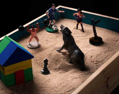 Imagen de la serie La caja de arena en Movistar Plus+