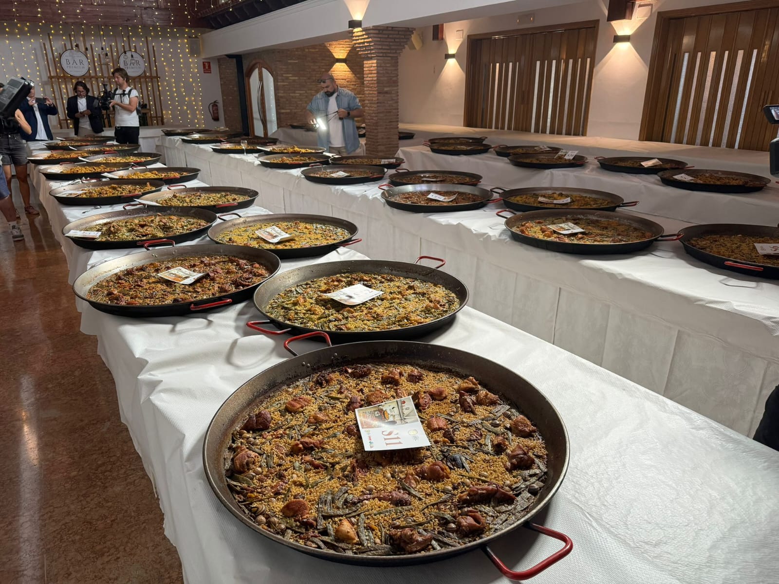 La mejor paella del mundo se come en un hostal de l’Alcúdia