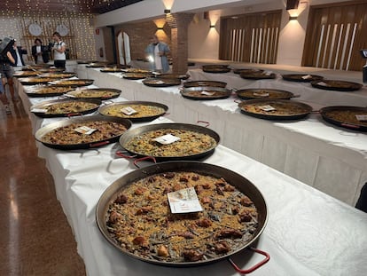 Paellas en el 63º Concurso Internacional de Paellas. Foto obtenida de la cuenta oficial de Turismo de la Comunidad Valenciana.