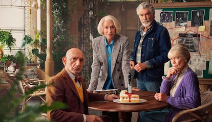 Reparto principal de la película El club del crimen de los jueves de Netflix