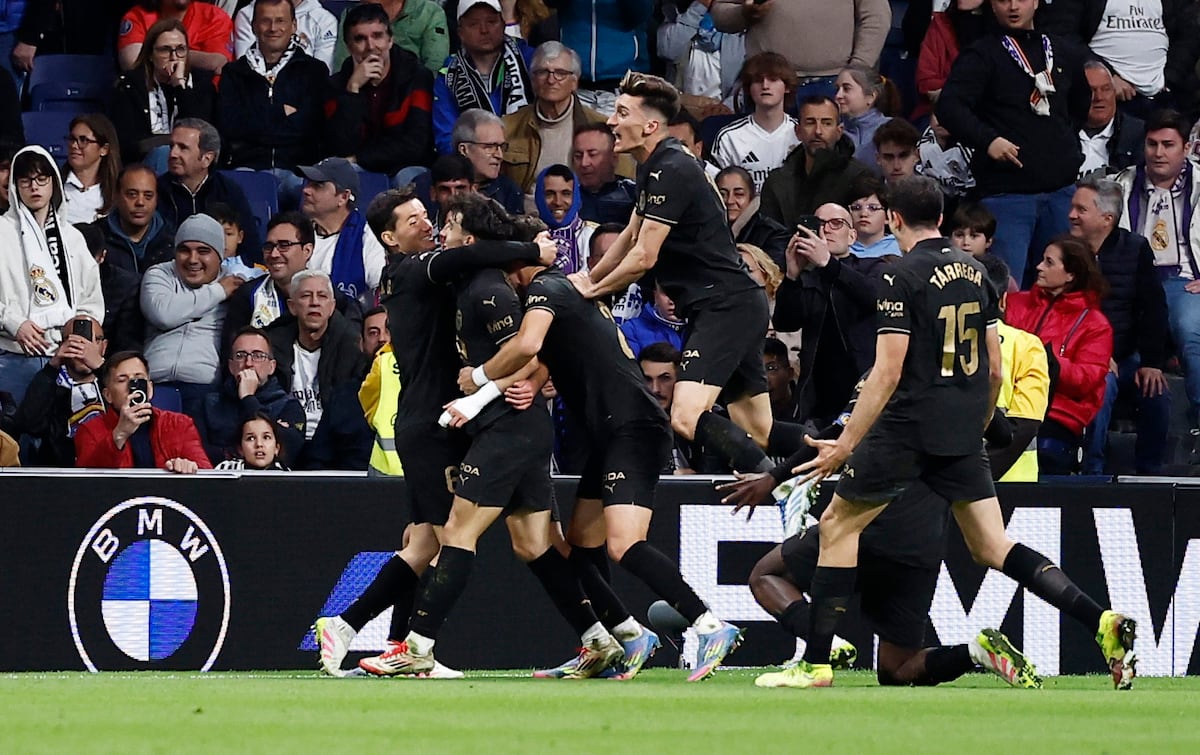 Así te hemos contado la victoria del Valencia al Madrid en el Bernabéu 17 años después