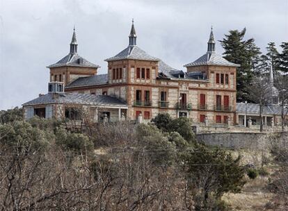 Vista del palaio de el Enebral, en El Escorial, levantado sobre unos terrenos que fueron propiedad de Felipe II y desamortizados en 1870.