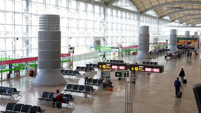 Áreas ha extendido sus servicios por aeropuertos. En la imagen, el de Alicante-Elche.