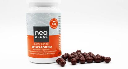 Neoalgae ha empezado a desarrollar cápsulas con betacaroteno para broncearse.