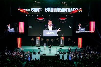 Santiago Abascal, durante su intervención el domingo en la convención de su partido en Madrid.